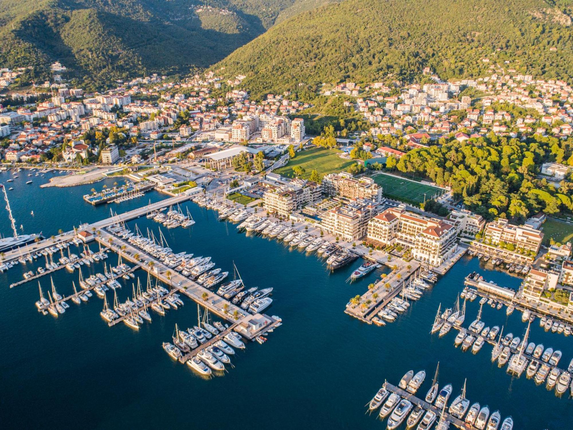 Porto Montenegro Residences Tivat Exterior foto