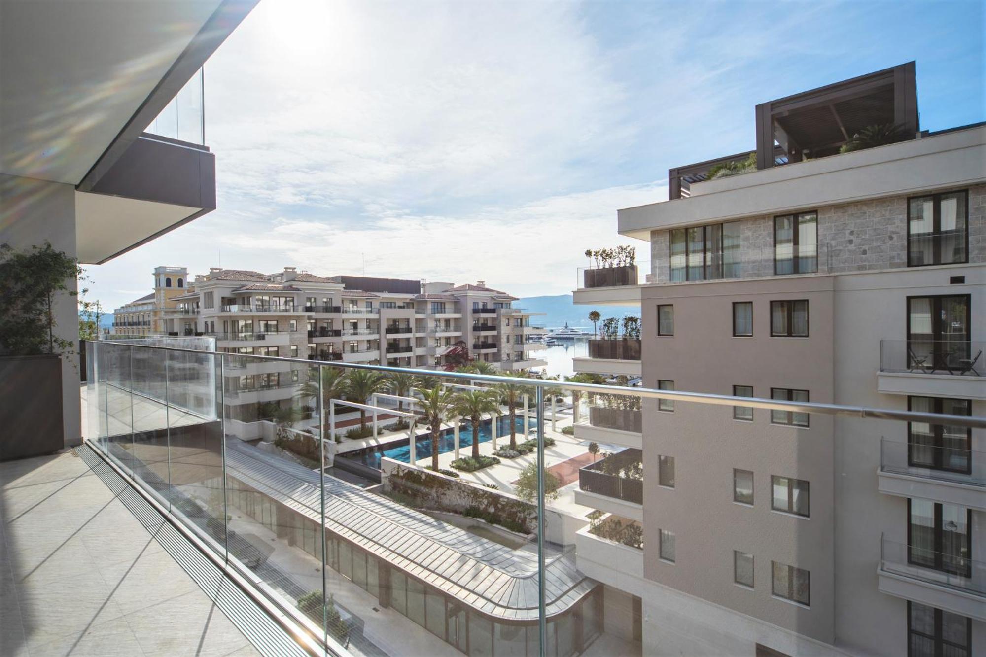 Porto Montenegro Residences Tivat Exterior foto